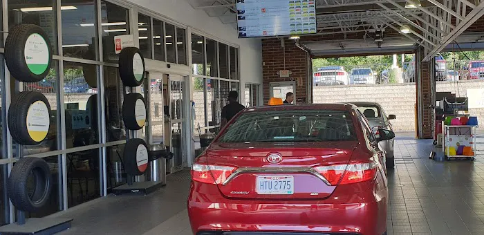 Toyota Cleveland Heights Service Department 7