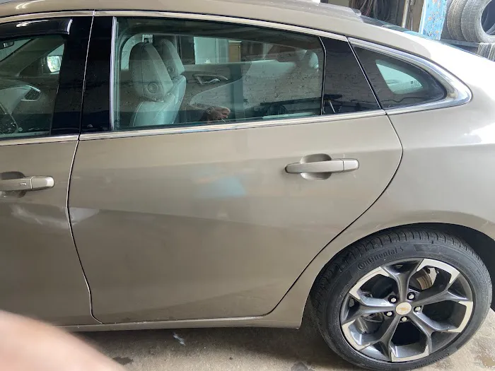 Mousa Auto Body 2