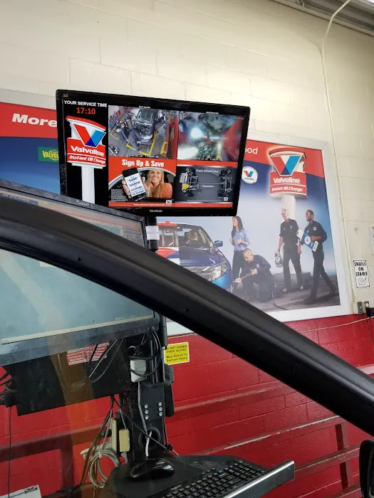 Valvoline Instant Oil Change 4