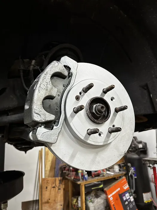 Expertise Mobile Tire and Brake 0