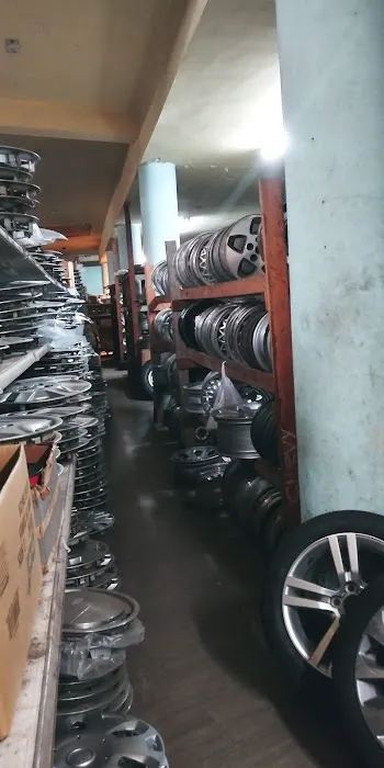 Hubcap Heaven 0