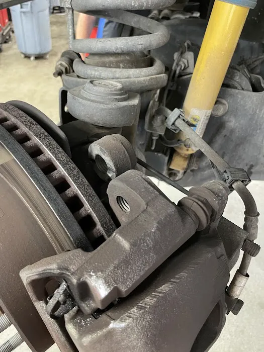 Montrose Chrysler Jeep Dodge Ram Service Department 0