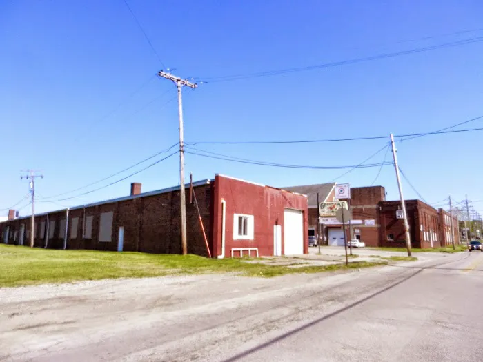 Greenleaf Truck Parts & Services 0