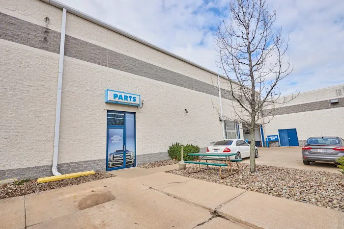 Ford East Parts Center 6