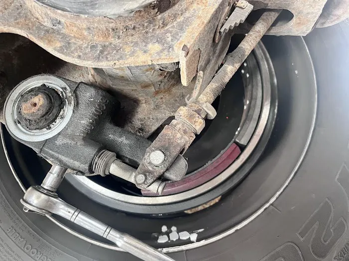 KNK Mobile Truck and Trailer Repair LLC 5