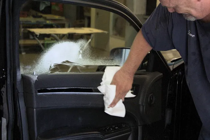 Senneco Auto Glass 0