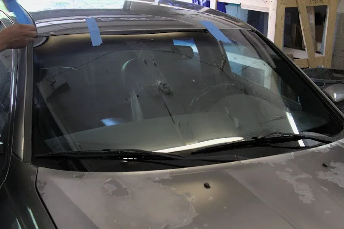 Senneco Auto Glass 3