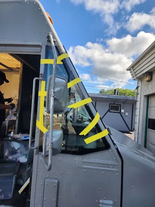 Senneco Auto Glass 6