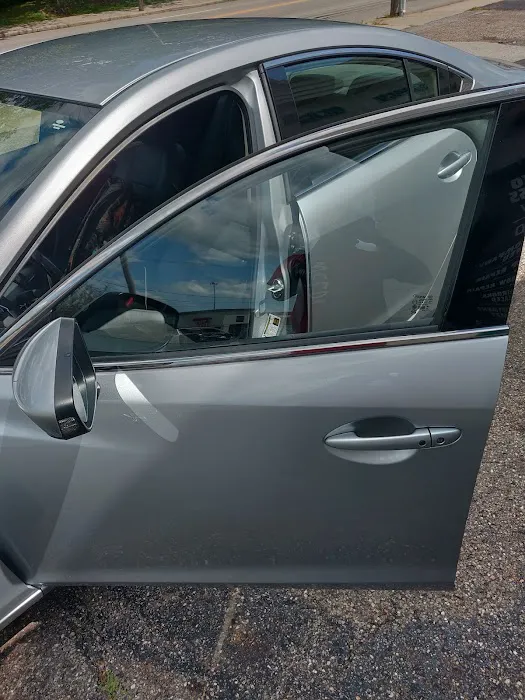 Senneco Auto Glass 9