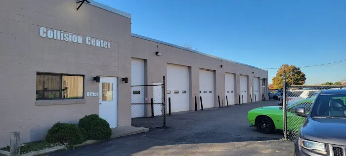 Ken Ganley Chrysler of Aurora Collision Center 1