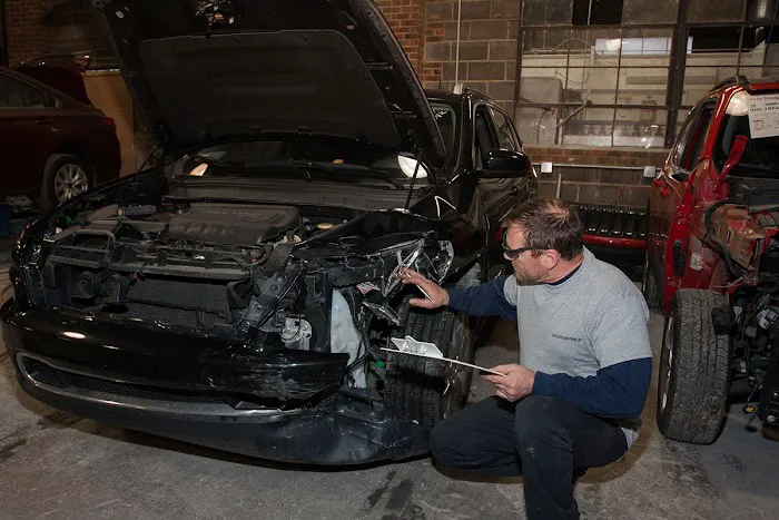 Deluxe Auto Body and Frame 9