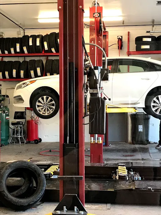Van's Auto Service & Tire Pros Cuyahoga Falls 3