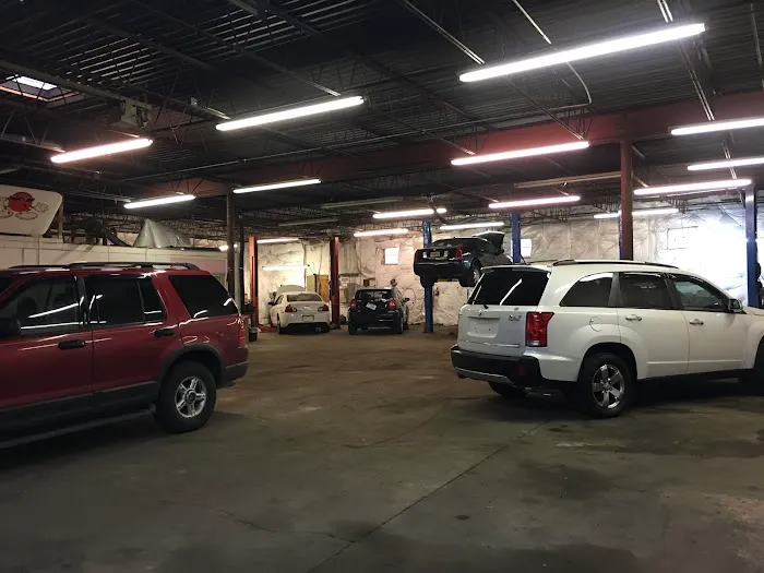 Dynamic Auto Center 0