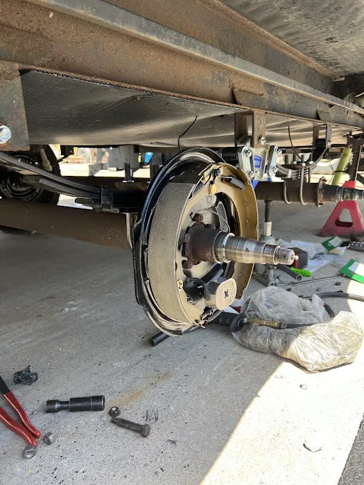 Mainline Truck, Trailer & RV Repair 0