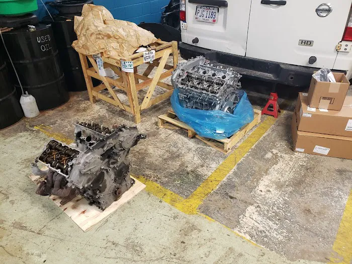 Luna's Automotive 8