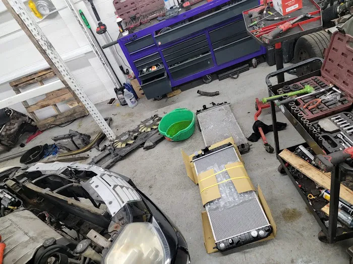 FOCUS AUTO SHOP 5