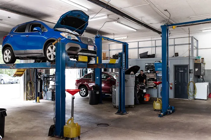 Knapp's Madison Auto and Towing 6