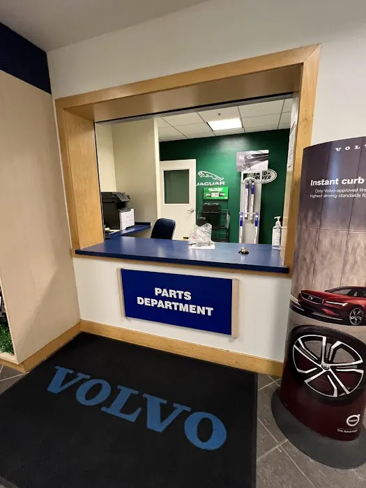 Land Rover Westside Parts Center 2