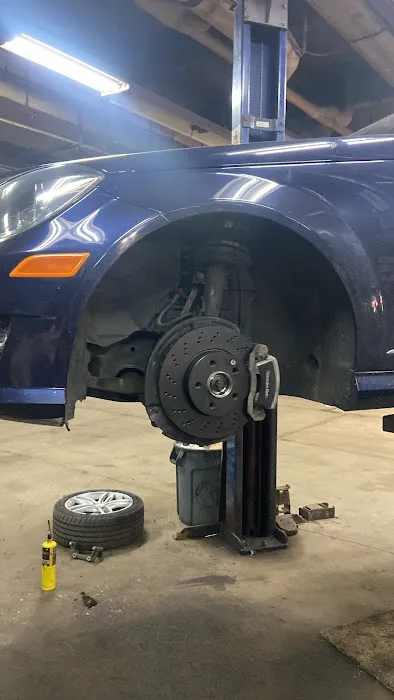 Alexis Auto Mechanic 0