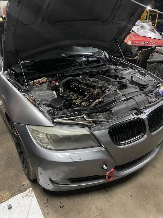 Alexis Auto Mechanic 7