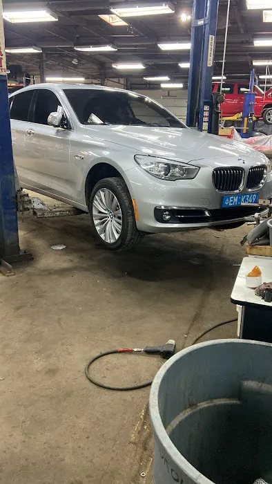 Alexis Auto Mechanic 8