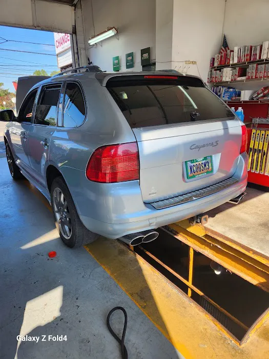 J’s Oil Change Services LLC 4