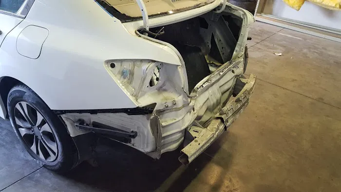 VIP AUTO BODY REPAIR & COLLISION 1