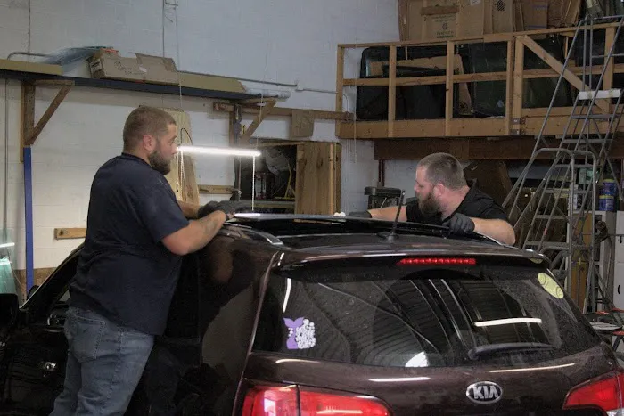 Senneco Auto Glass 3