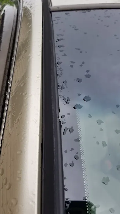 Senneco Auto Glass 4
