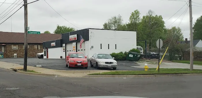Bob's Paint and Body Collision Center 1