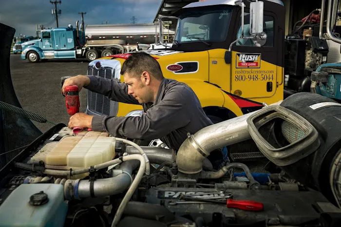 Rush Truck Centers - Akron Mobile Service 0