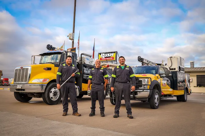 Rush Truck Centers - Akron Mobile Service 1