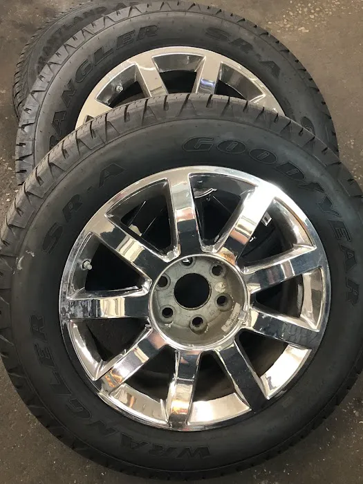 Van's Auto Service & Tire Pros Ellet 3
