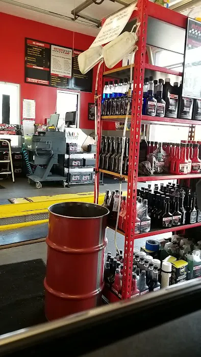 Victory Lane Quick Oil Change (South Euclid) 5