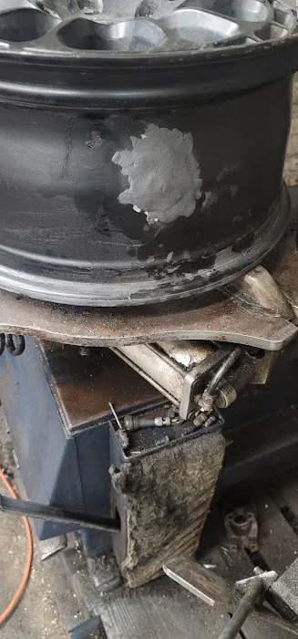 A H Auto Services 0
