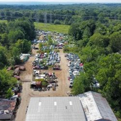 Vivander German Auto Recycling Inc ico