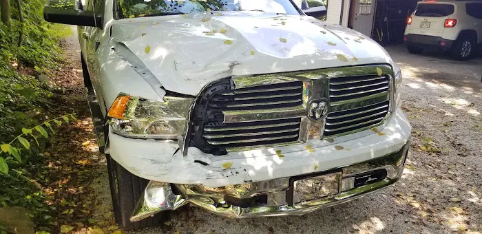 Arnold’s Collision Service & Sales 6