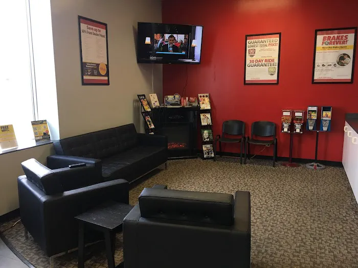 Mr. Tire Auto Service Centers 3