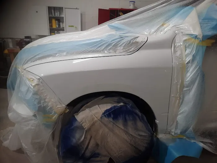 Georgie's Autobody and Paint 7
