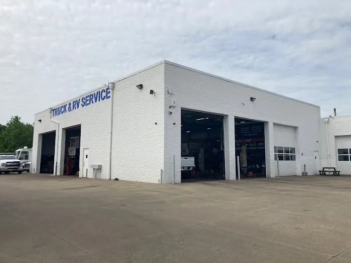 VanDevere Commercial & Fleet Service Center 5
