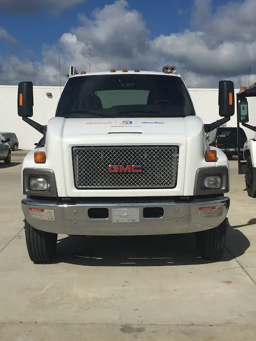 VanDevere Commercial & Fleet Service Center 4