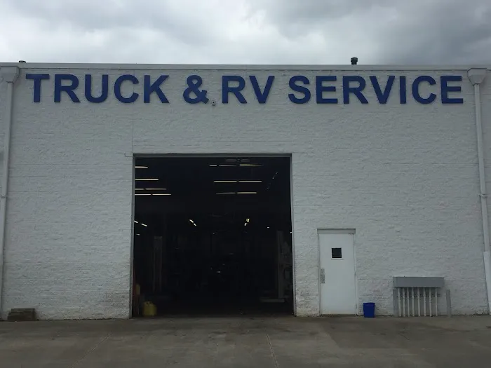 VanDevere Commercial & Fleet Service Center 2