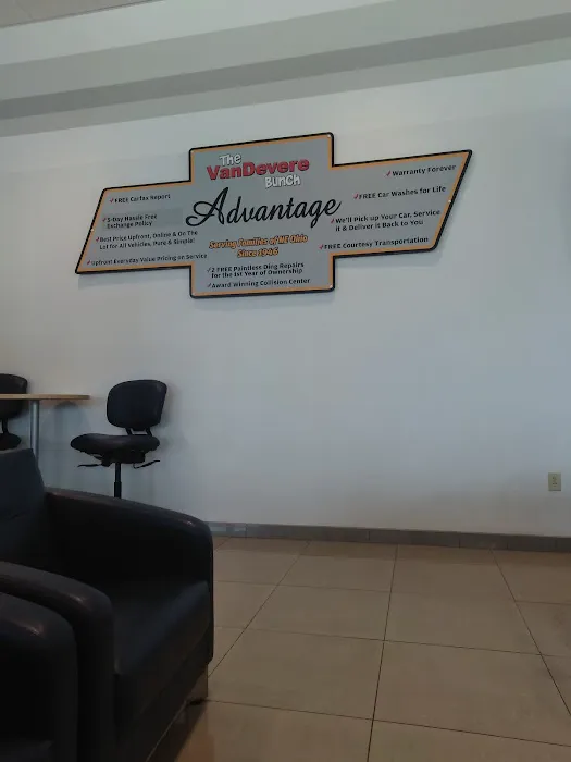 Service Center - VanDevere Chevrolet 4