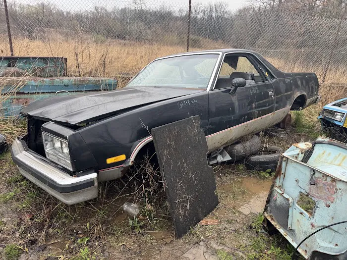 Feezle Auto Wrecking 5