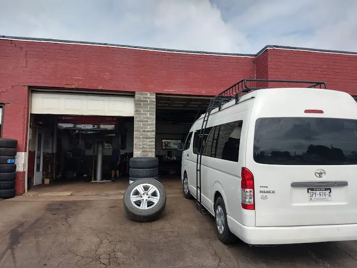 Tom's Wholesale Tires 4