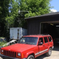 Chuck's Auto Wrecking & Repair ico
