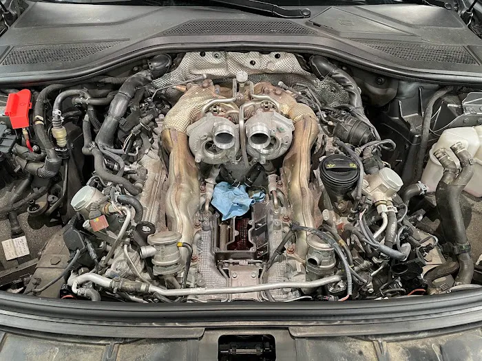 Dr Eurocar LLC, Euro Car Mechanic 6