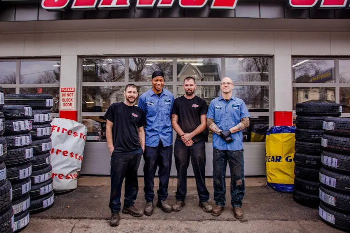 Van's Auto Service & Tire Pros Wadsworth 9