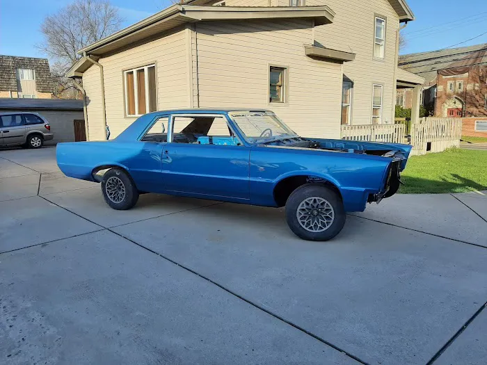 Ron's Auto Body 2