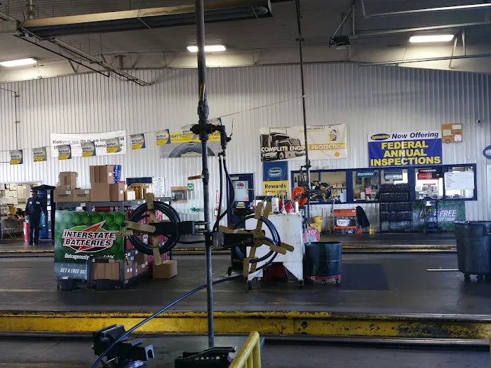 Speedco Truck Lube and Tires 8